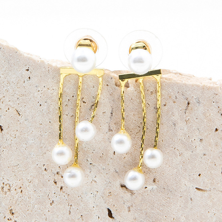 White jewelry,Geometric jewelry,Geometric Pattern White Pearl Detail Earrings