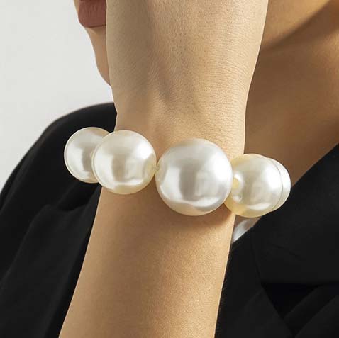 White jewelry,Other jewelry,Pearl Detail Asymmetric Design White Bracelet