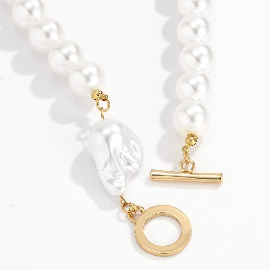 White jewelry,Geometric jewelry,White Pearl Detail Geometric Pattern Necklace