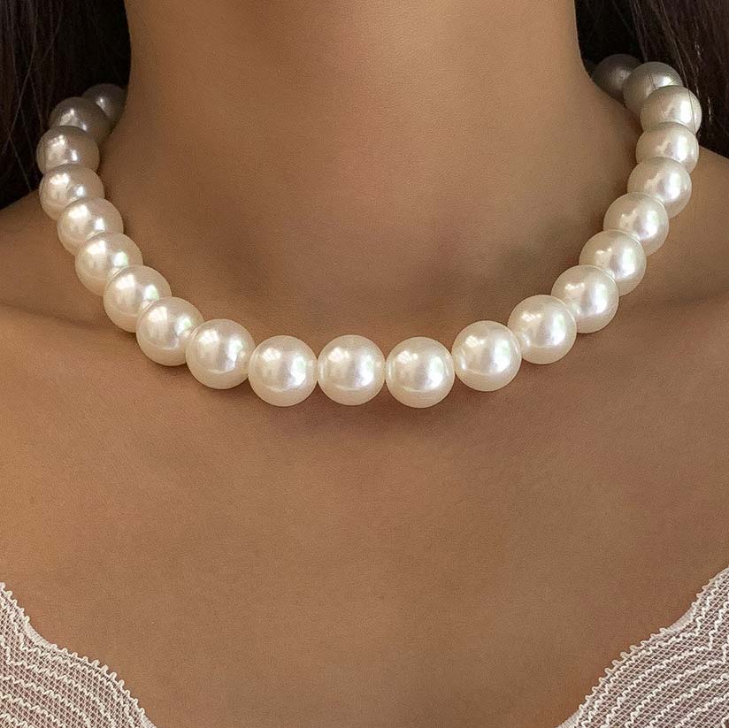 White jewelry,Geometric jewelry,White Pearl Detail Geometric Pattern Necklace