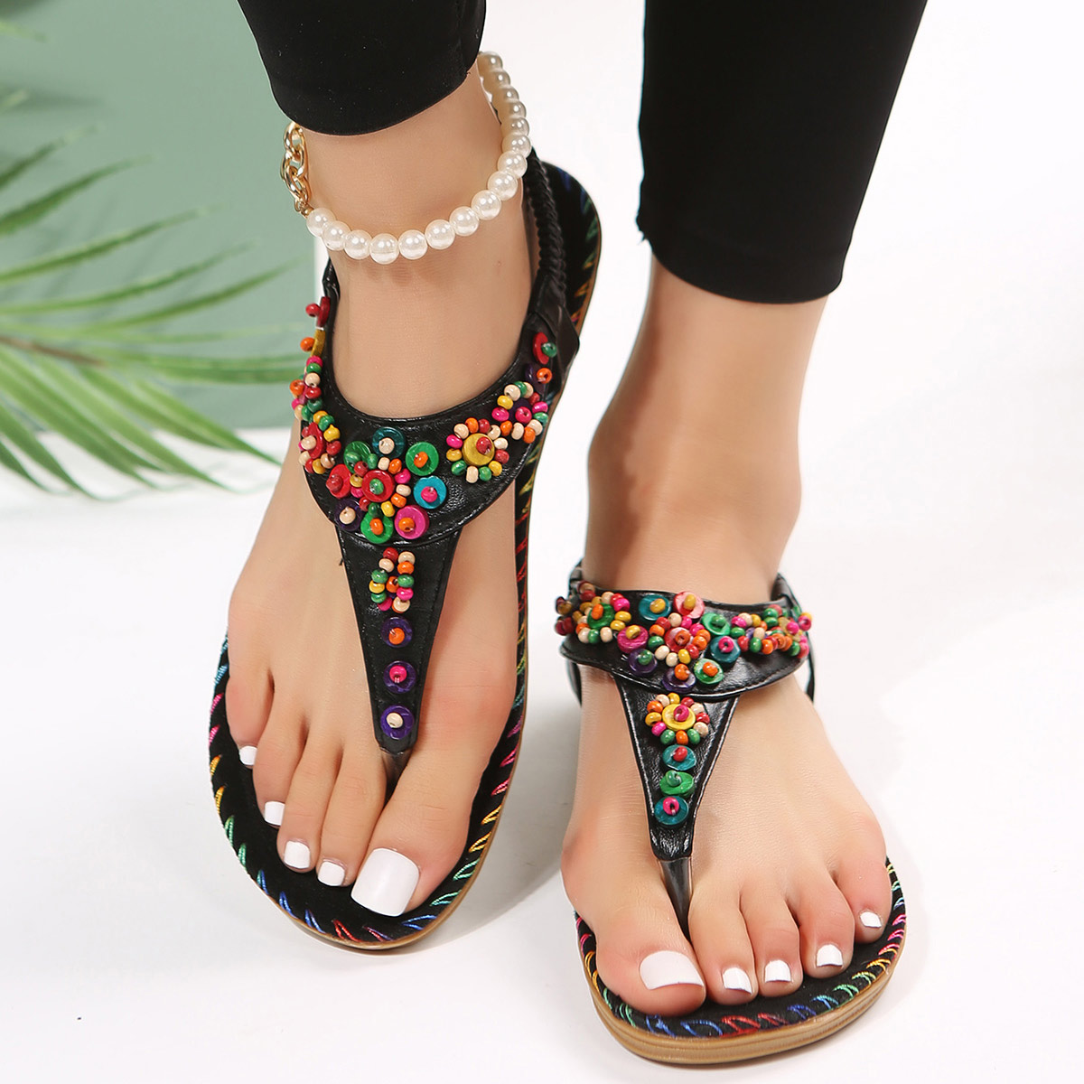 Ditsy Floral Black Falt Toe Post Sandals