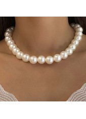 White Pearl Detail Geometric Pattern Necklace