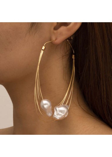 Mint Green jewelry,Floral jewelry,Plants jewelry,Gold Layered Asymmetric Pearl Detail Earrings