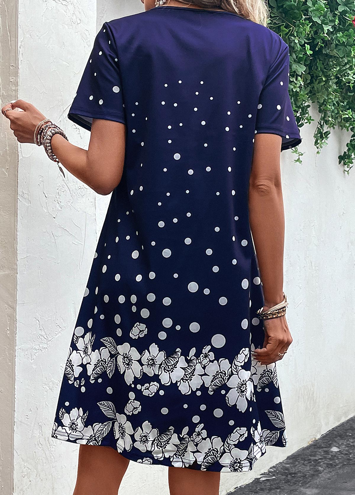 Navy dresses,Floral dresses,Plants dresses,Dot dresses,Cut Out Floral Print Navy H Shape Dress