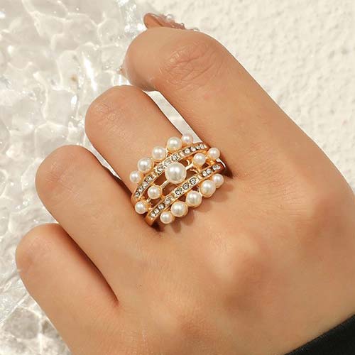 Rhinestone Gesign Silvery White Pearl Ring
