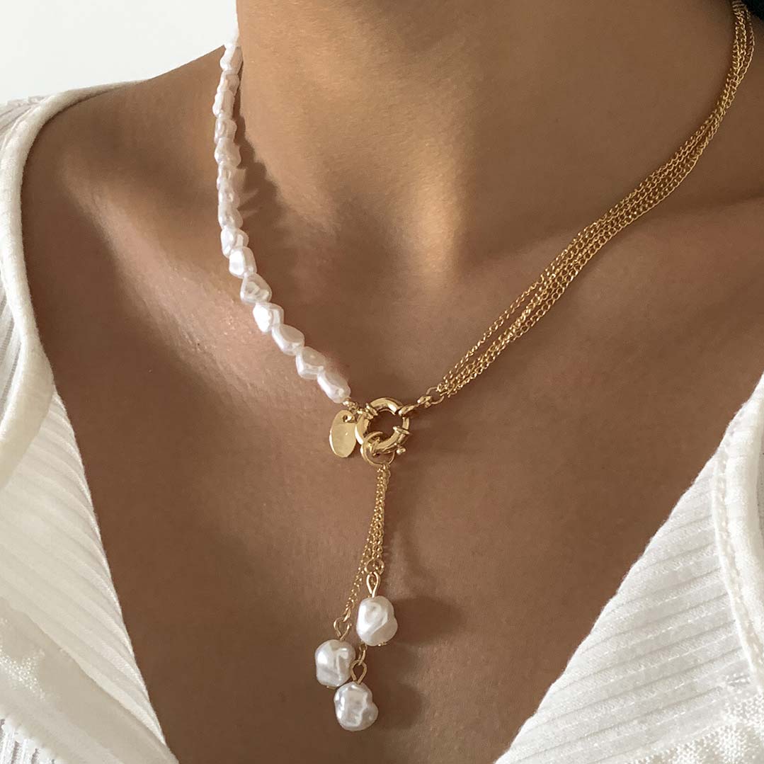 Gold jewelry,White jewelry,Contrast Color jewelry,Asymmetric Pearl Detail Gold Chain Necklace