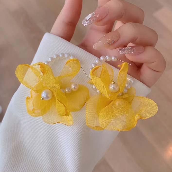 Yellow jewelry,Floral jewelry,Plants jewelry,Pearl Detail Yellow Floral Design Earrings