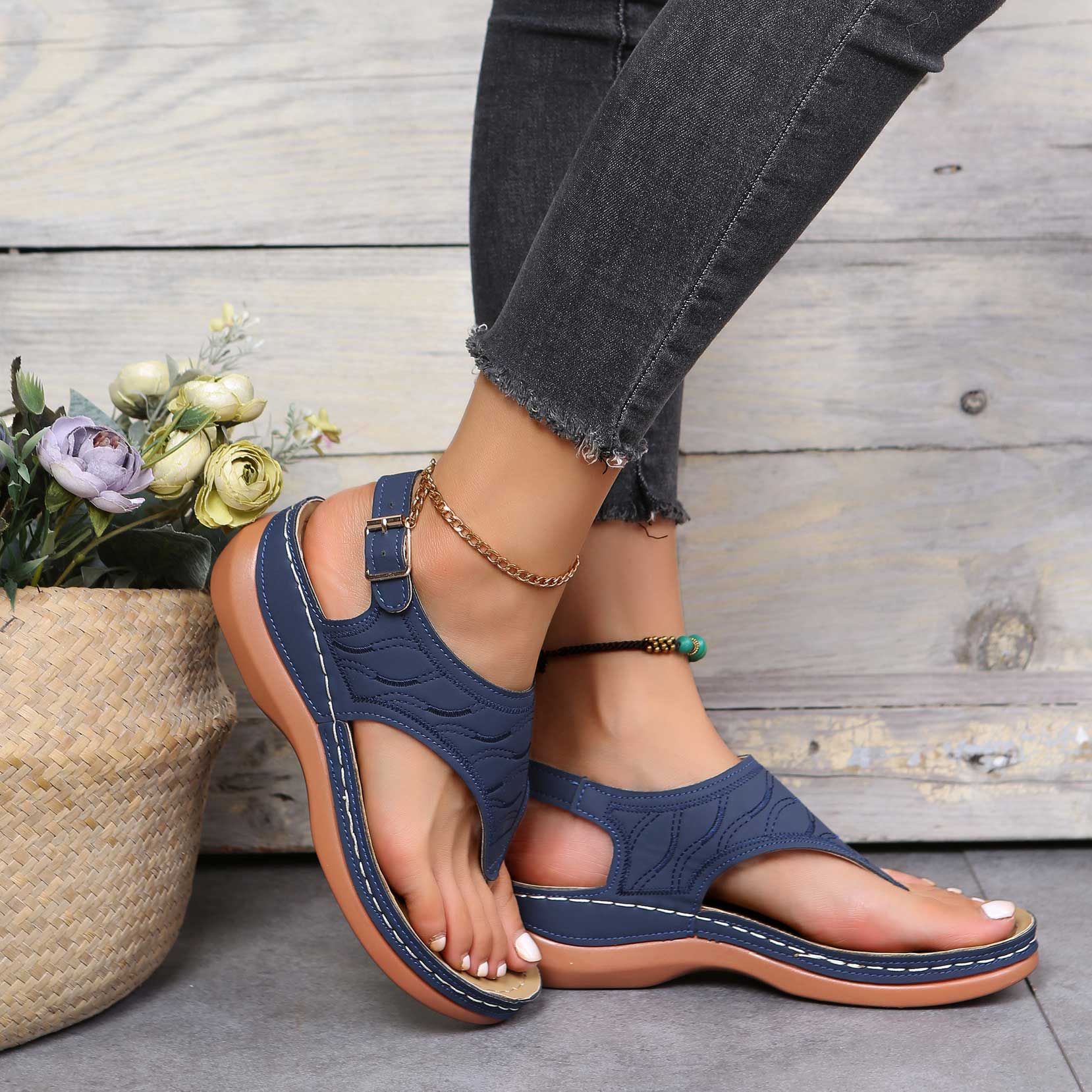 Navy shoes,Plain Color shoes,Navy Mid Heel Toe Post Sandals