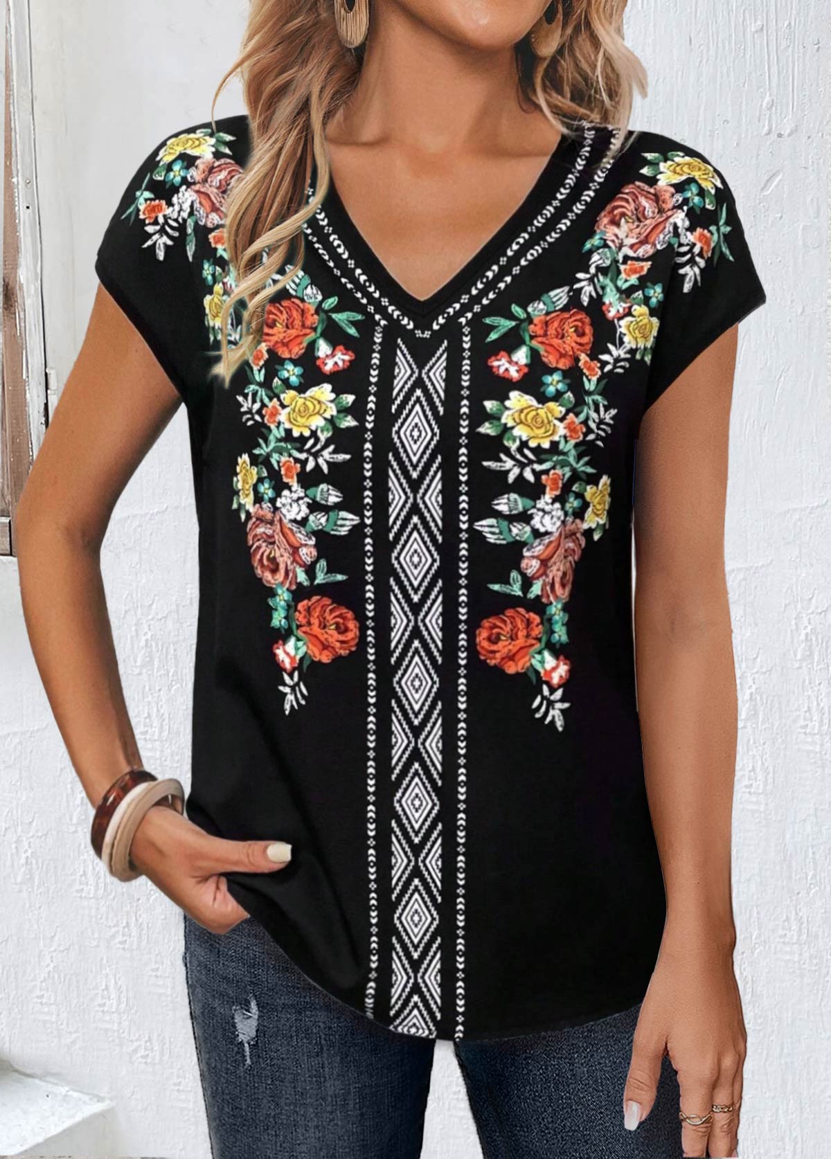 Black tops,Floral tops,Geometric tops,Tribal tops,ROTITA Patchwork Floral Print Black V Neck T Shirt