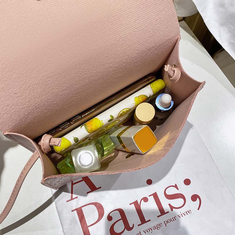 Pink accessories,Geometric accessories,Pink Geometric Pattern Magnetic Shoulder Bag