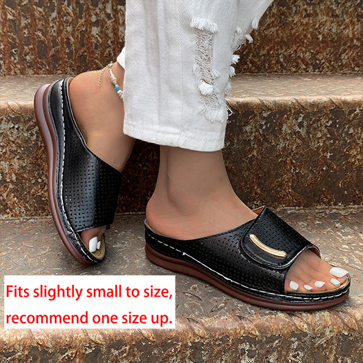 Black accessories,Plain Color accessories,Black Metal Detail Open Toe Sliders