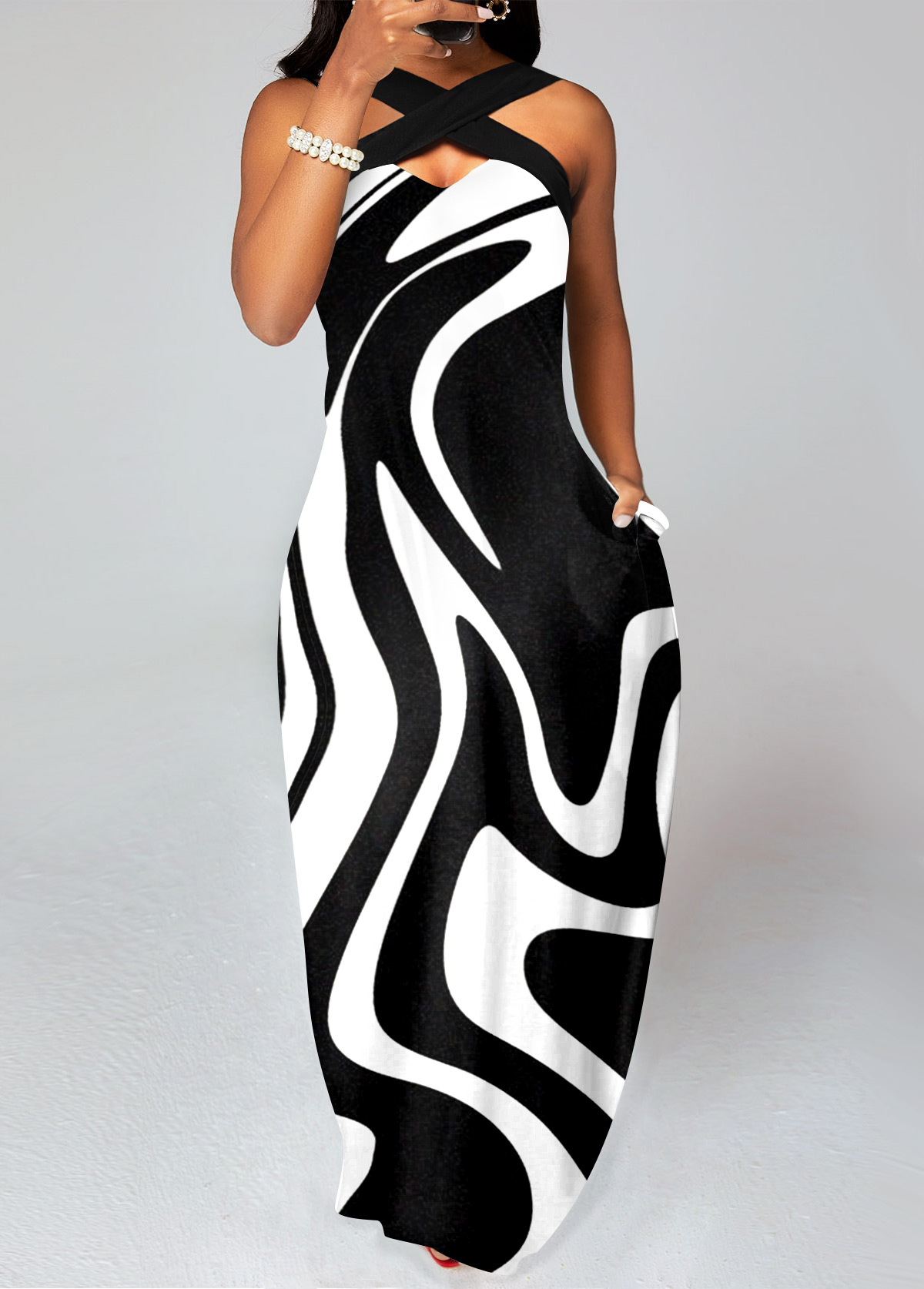 ROTITA Criss Cross Geometric Print Black Maxi Dress