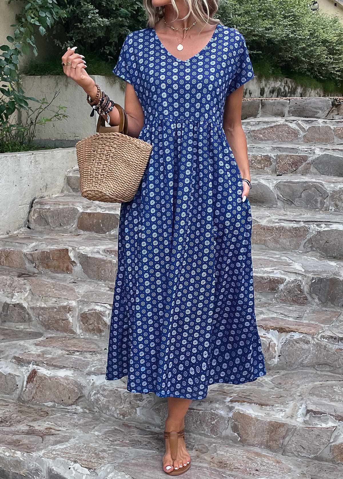 Robe trapèze bleu foncé à imprimé géométrique avec poche