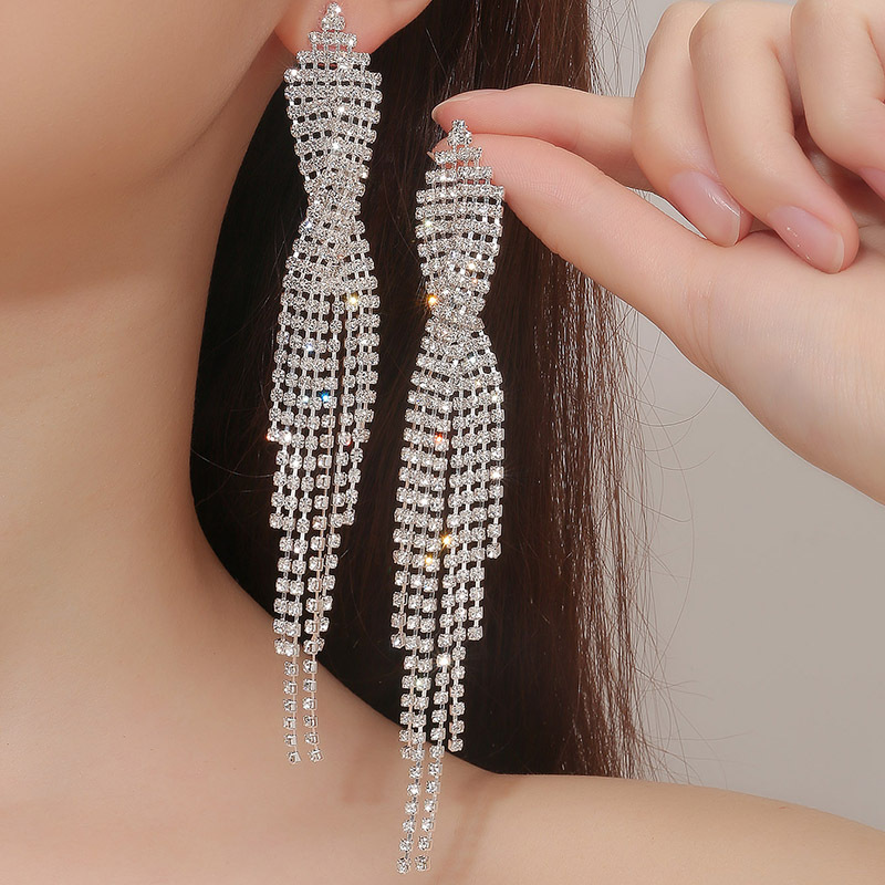 Layered Design Silvery White Rhinestone Earrings