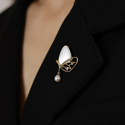 Butterfly Pearl Design Rhinestone Gold Brooch