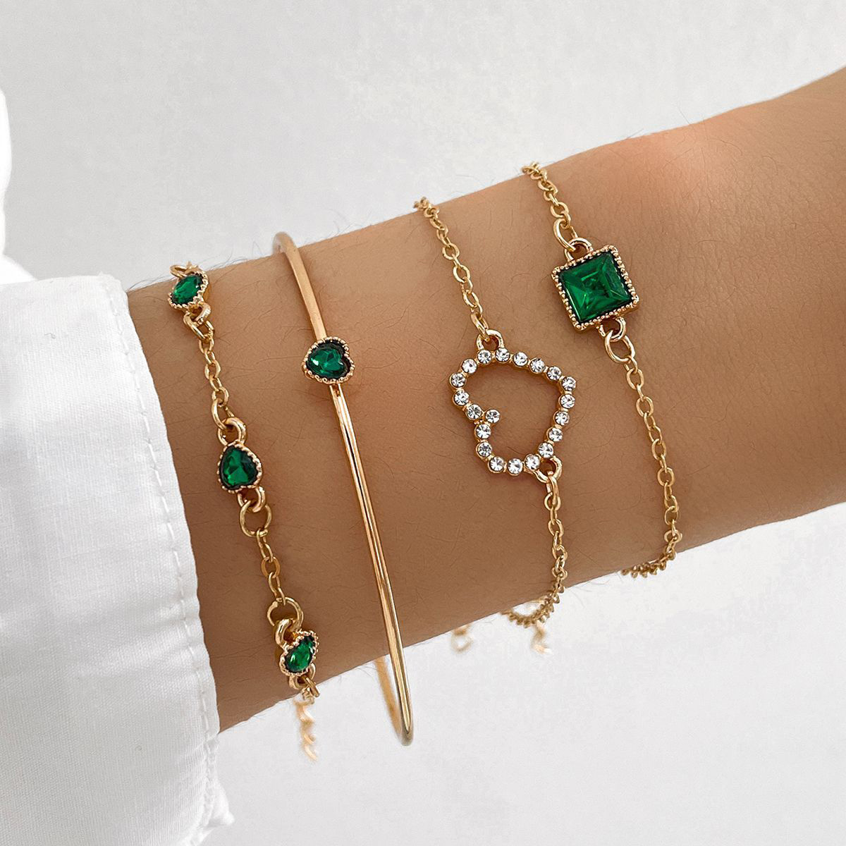 Heart Geometric Design Golden Bracelet Set