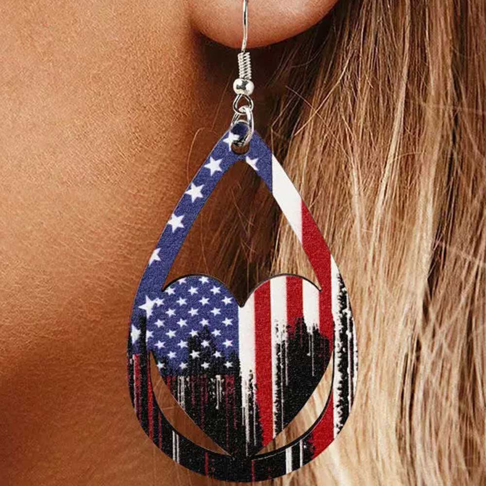 Heart Wood Detail Multi Color Earrings