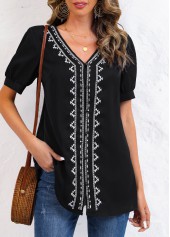 Schwarze Bluse mit V-Ausschnitt und langen Ärmeln im Tribal-Print mit Rotita-Stickerei