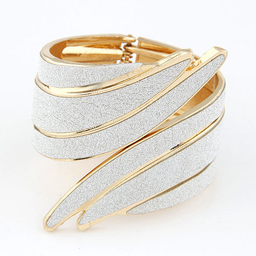 Asymmetric Design Alloy Wings White Bangle