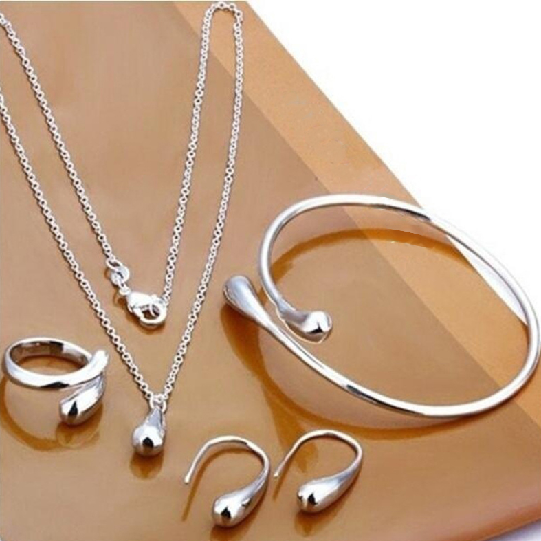 ensemble de colliers ronds en alliage d'argent à conception asymétrique