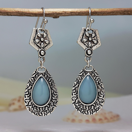 Waterdrop Floral Detail Silvery White Earrings