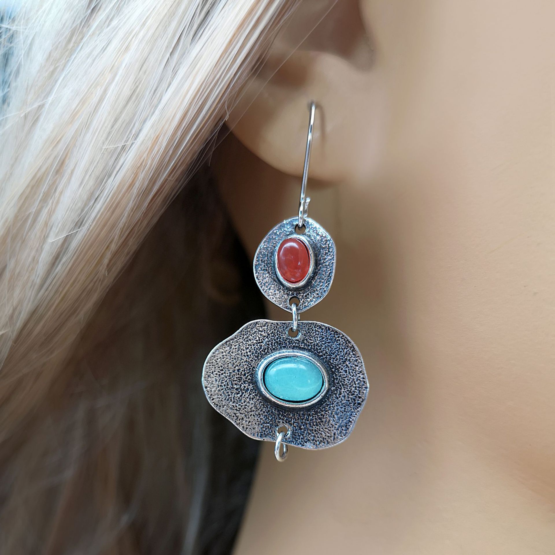 Silvery White jewelry,Contrast Color jewelry,Silvery White Asymmetric Detail Metal Earrings