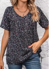 Rotita - Blouse noire à col en V et imprimé floral à petites fleurs froncées