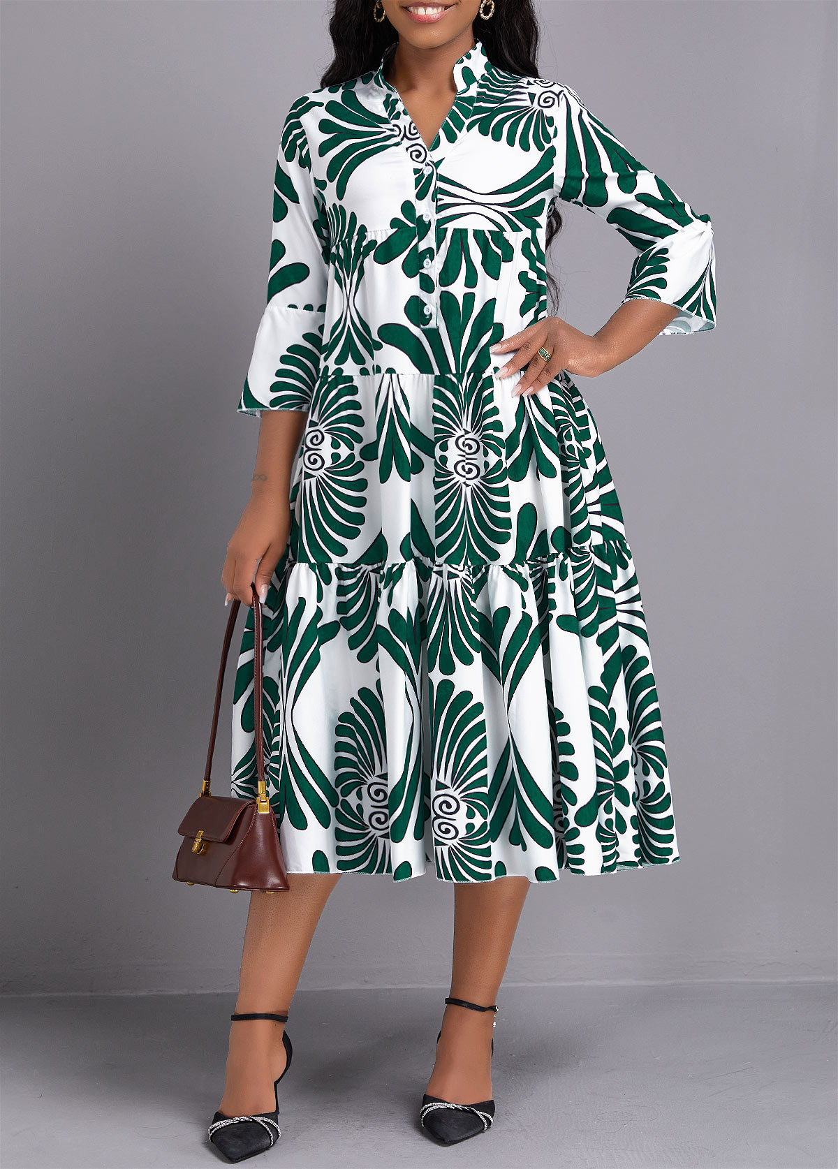 Grünes A-Linien-Kleid mit Knopfblatt-Print