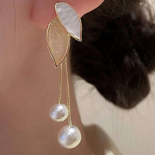 Leaf Pearl Design Alloy Gold Earrings