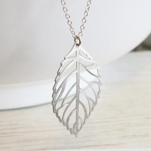 Silver jewelry,Plants jewelry,Leaf Design Alloy Detail Silver Necklace