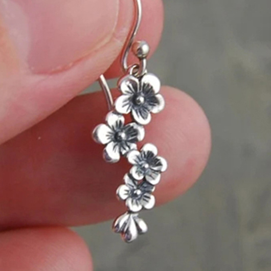 Silver Alloy Detail Floral Design Earrings