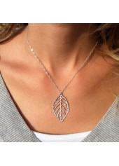 collier en argent avec détail en alliage de conception de feuille