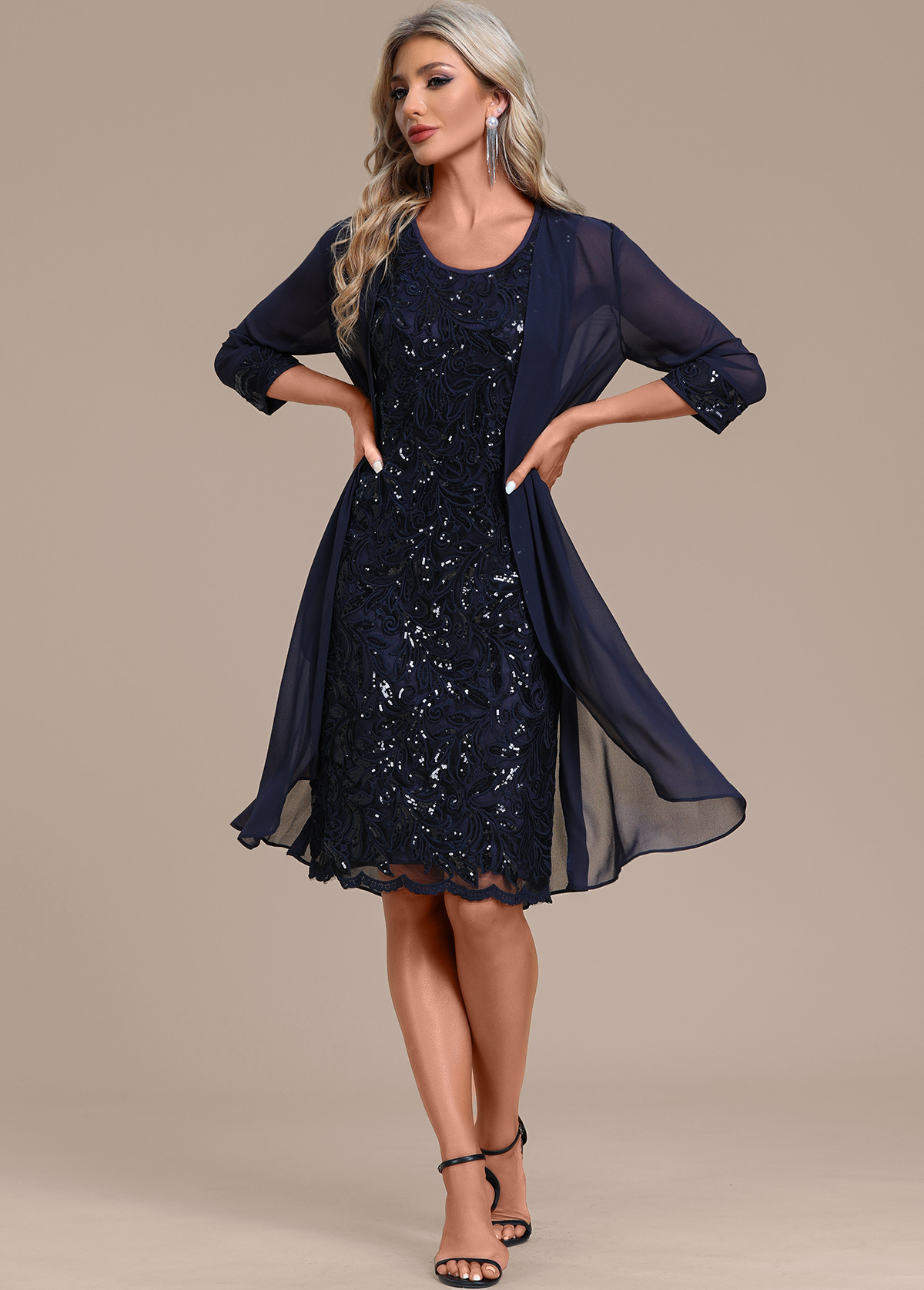 robe droite et cardigan à col rond bleu marine à sequins rotita