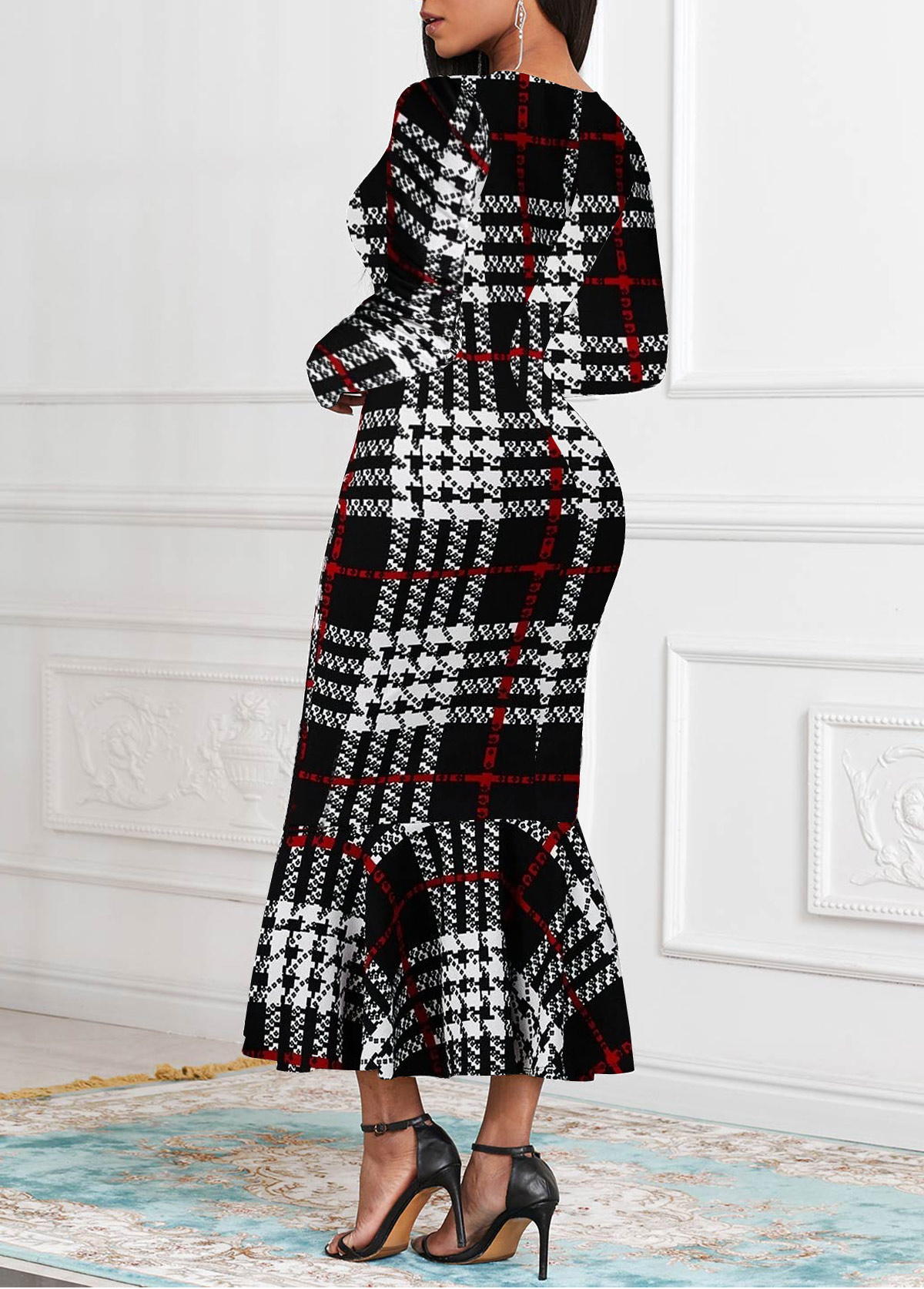 Black dresses,Plaid dresses,Striped dresses,Party dresses,Elegant dresses,ROTITA Mermaid Plaid Black Round Neck Long Sleeve Bodycon Dress
