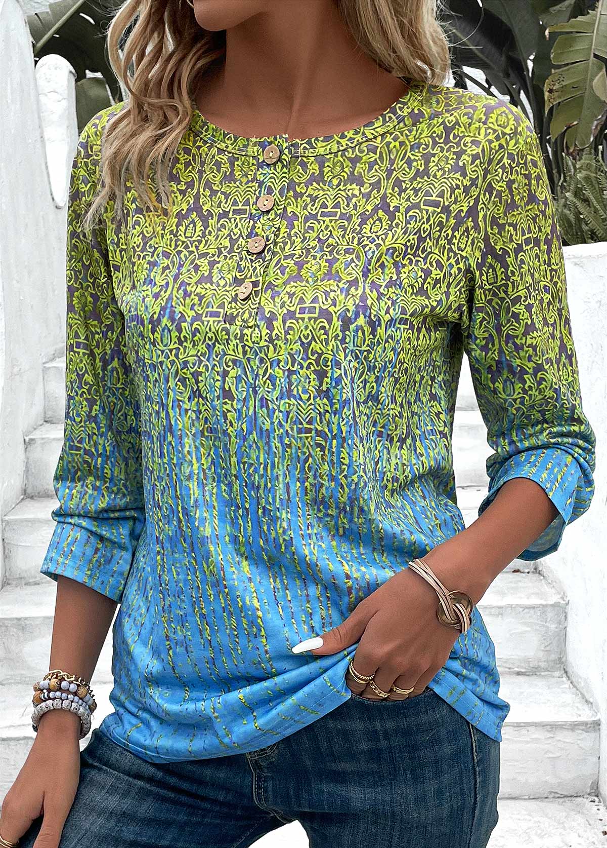 Button Ombre Blue Round Neck 3/4 Sleeve T Shirt