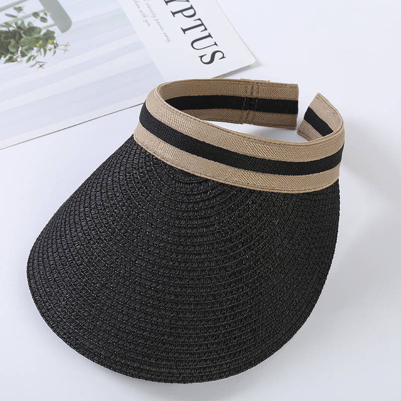 chapeau à visière noir à design contrasté rayé