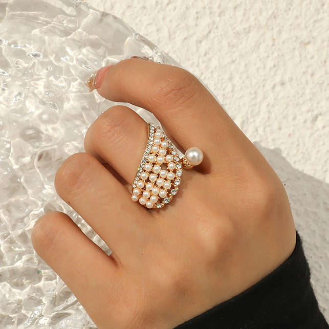Geometric Pearl Patchwork Gold Alloy Ring