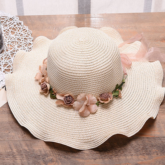 chapeau de paille à détail floral blanc brut