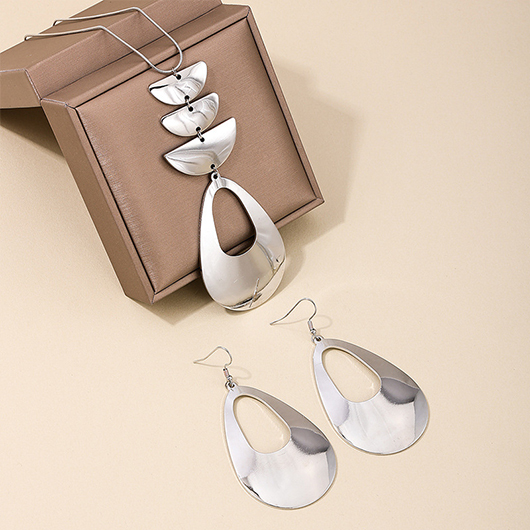 Silvery White Alloy Hollow Earrings and Necklace