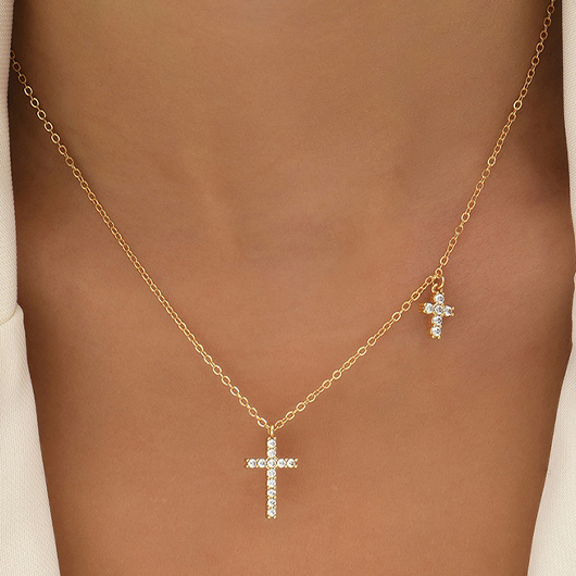 collier pendentif croix géométrique en cuivre doré