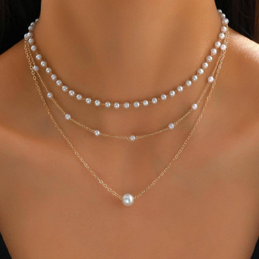 collier en alliage superposé blanc argenté perle