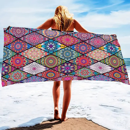 couverture de plage multicolore à imprimé tribal