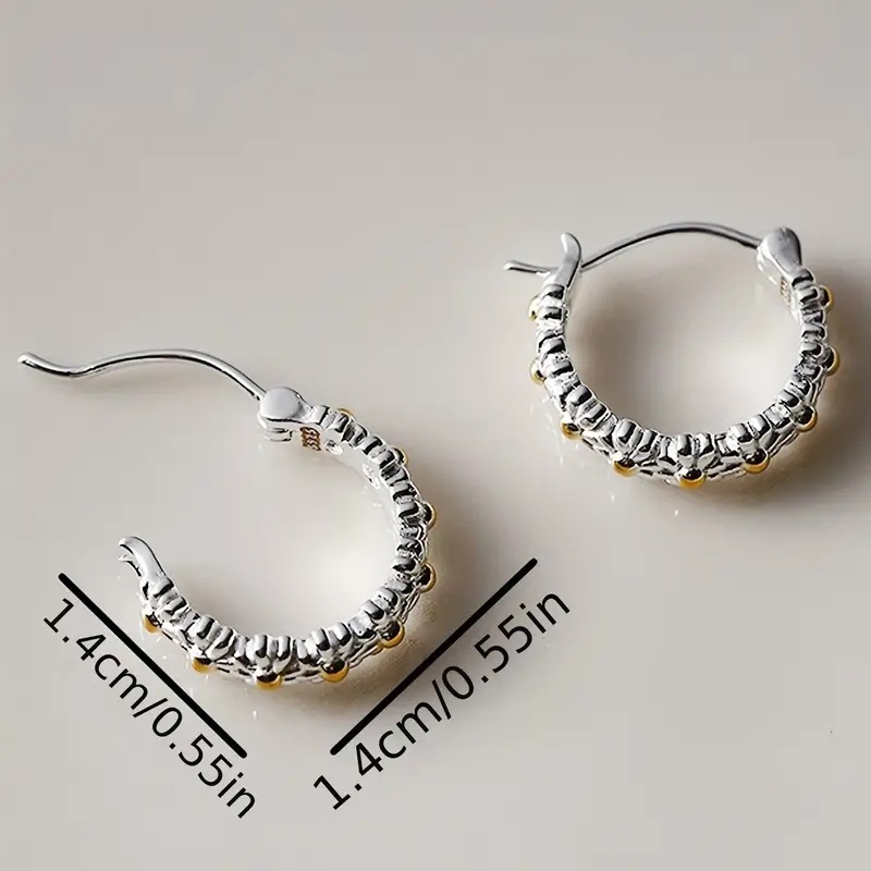 Round Silvery White Alloy Daisy Earrings