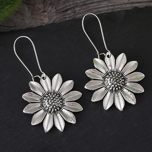 Silvery White jewelry,Silvery White Sunflower Design Alloy Earrings