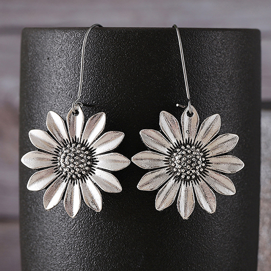 Silvery White jewelry,Silvery White Sunflower Design Alloy Earrings