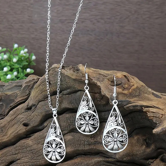 Silvery White jewelry,Geometric jewelry,Silvery White Alloy Geometric Detail Earrings