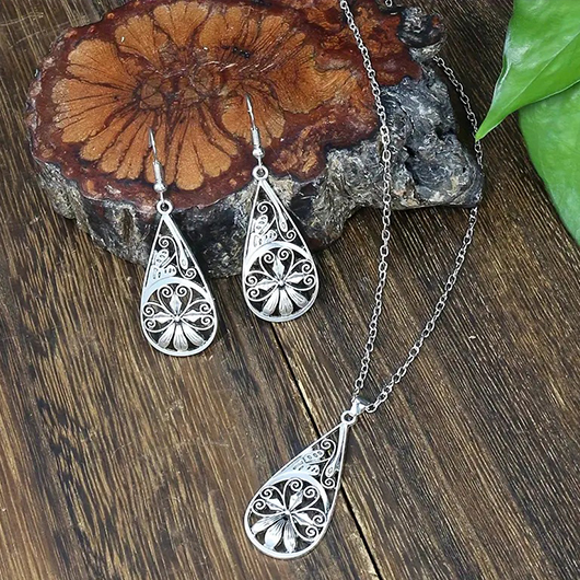 Silvery White jewelry,Geometric jewelry,Silvery White Alloy Geometric Detail Earrings