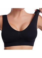 Black intimates,Plain Color intimates,Scoop Neck Breathable Black Sports Bra