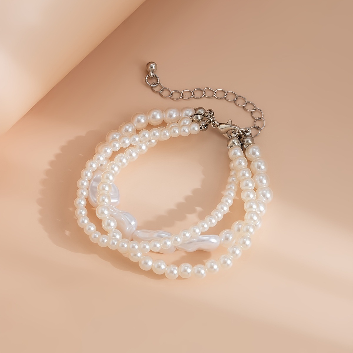 White jewelry,White Layered Design Asymmetric Pearl Bracelet