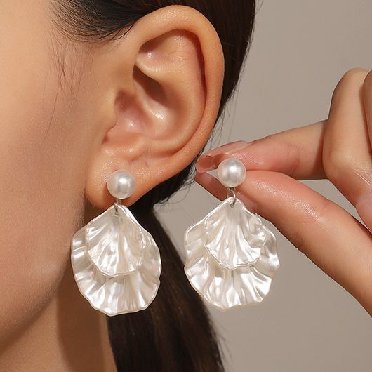 White jewelry,Geometric jewelry,Shell Design White Polyresin Pearl Earrings